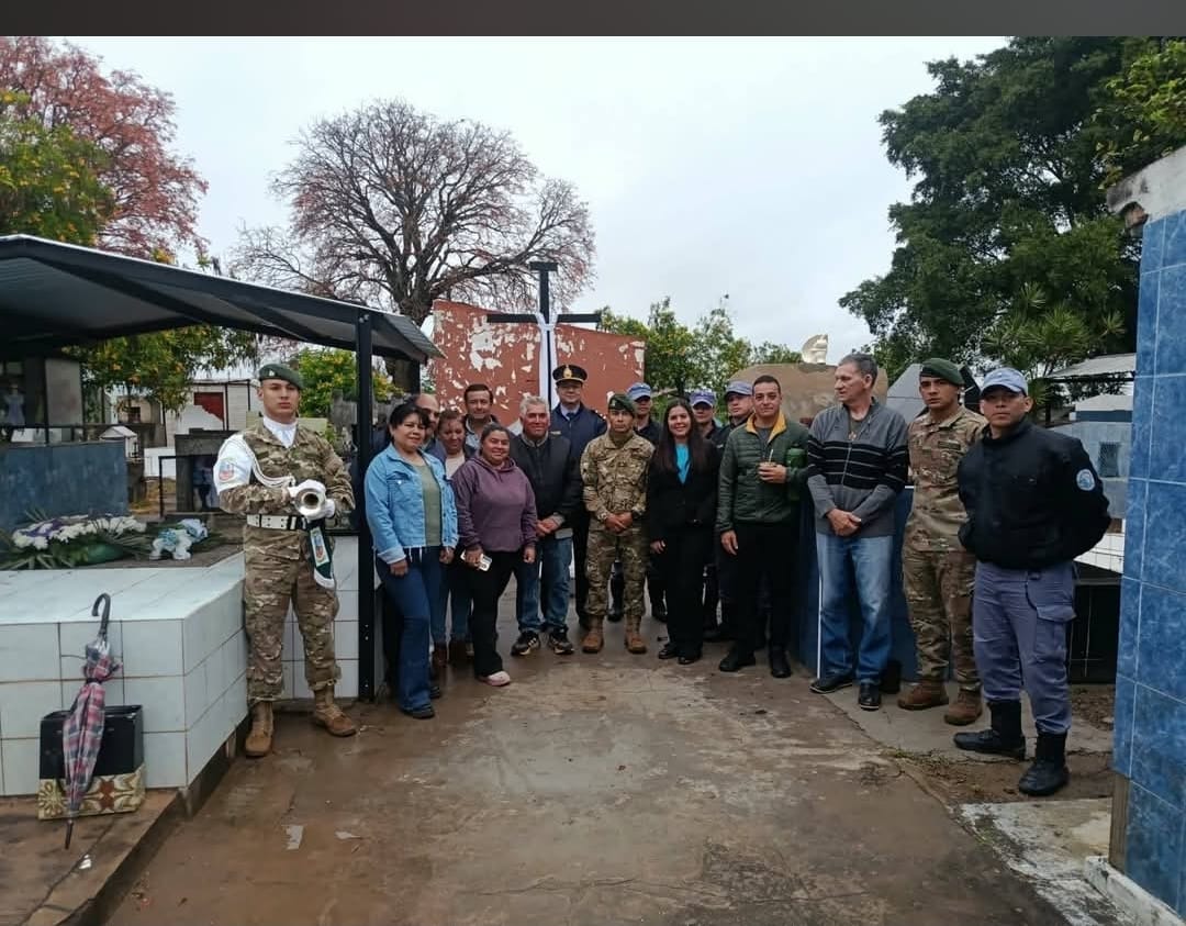 MISIÓN TACAAGLÉ RINDIÓ HOMENAJE AL SOLDADO HERIBERTO DÁVALOS EN EL DÍA DEL HÉROE FORMOSEÑO